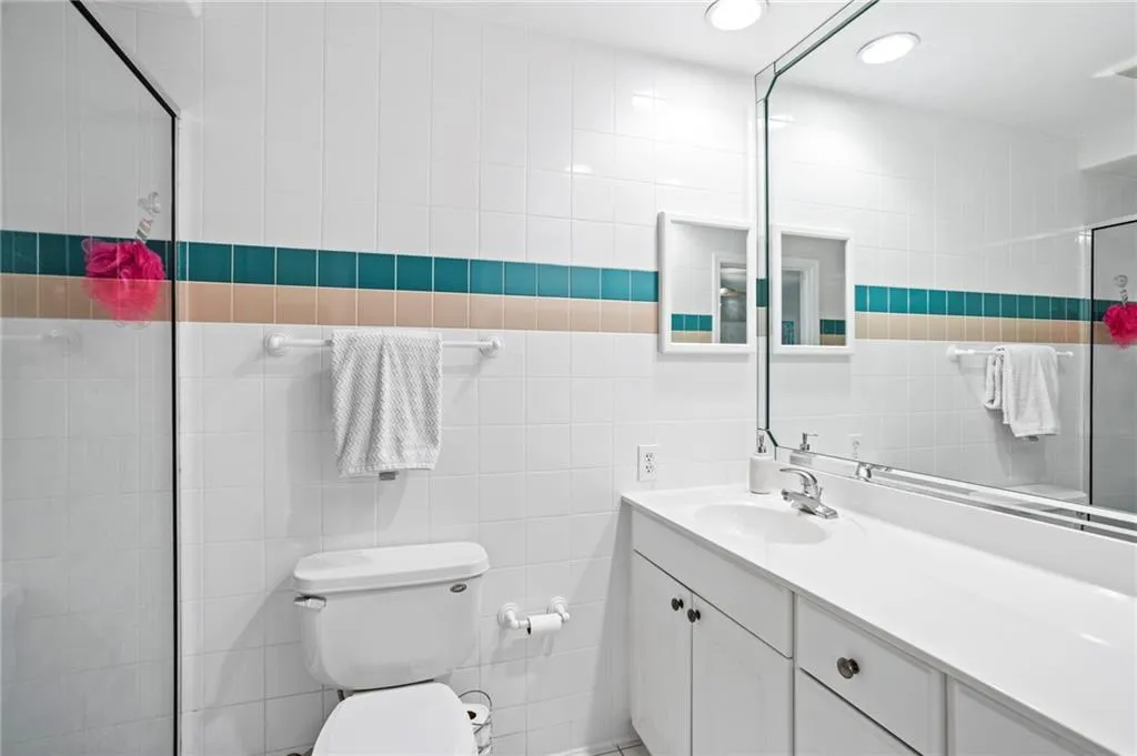 376 The Chace Unit 376, Sandy Springs, Georgia 30328, 2 Bedrooms Bedrooms, ,2 BathroomsBathrooms,Residential,Sold,376 The Chace Unit 376,6901260