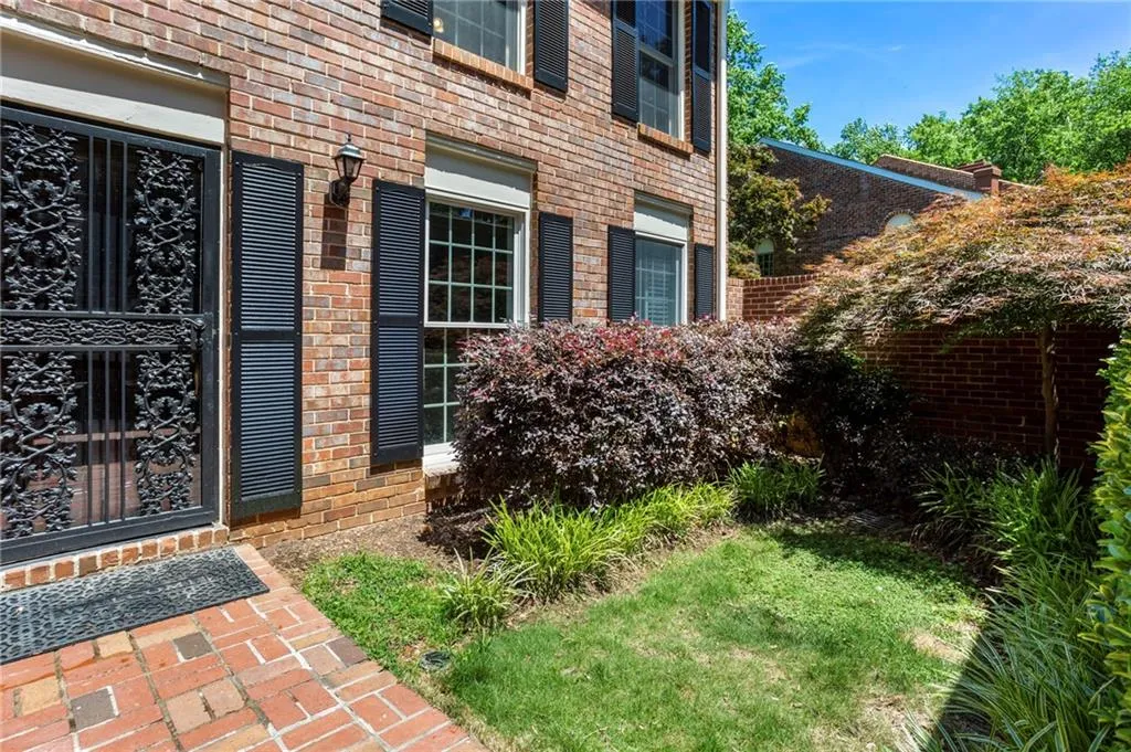 376 The Chace Unit 376, Sandy Springs, Georgia 30328, 2 Bedrooms Bedrooms, ,2 BathroomsBathrooms,Residential,Sold,376 The Chace Unit 376,6901260