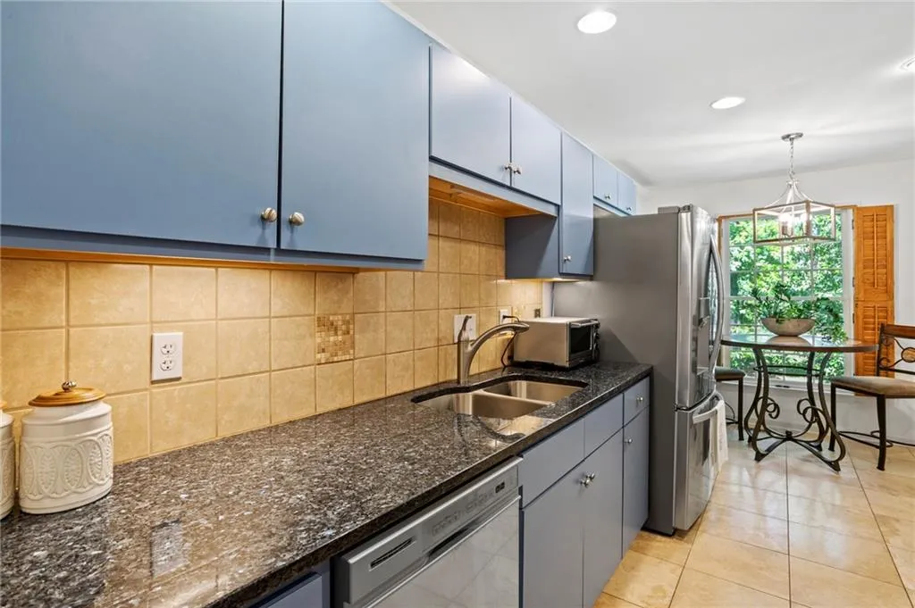 376 The Chace Unit 376, Sandy Springs, Georgia 30328, 2 Bedrooms Bedrooms, ,2 BathroomsBathrooms,Residential,Sold,376 The Chace Unit 376,6901260