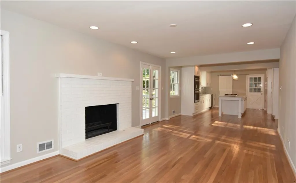 1020 Winding Creek Trail, Sandy Springs, Georgia 30328, 5 Bedrooms Bedrooms, ,4 BathroomsBathrooms,Residential,Sold,1020 Winding Creek Trail,5672255