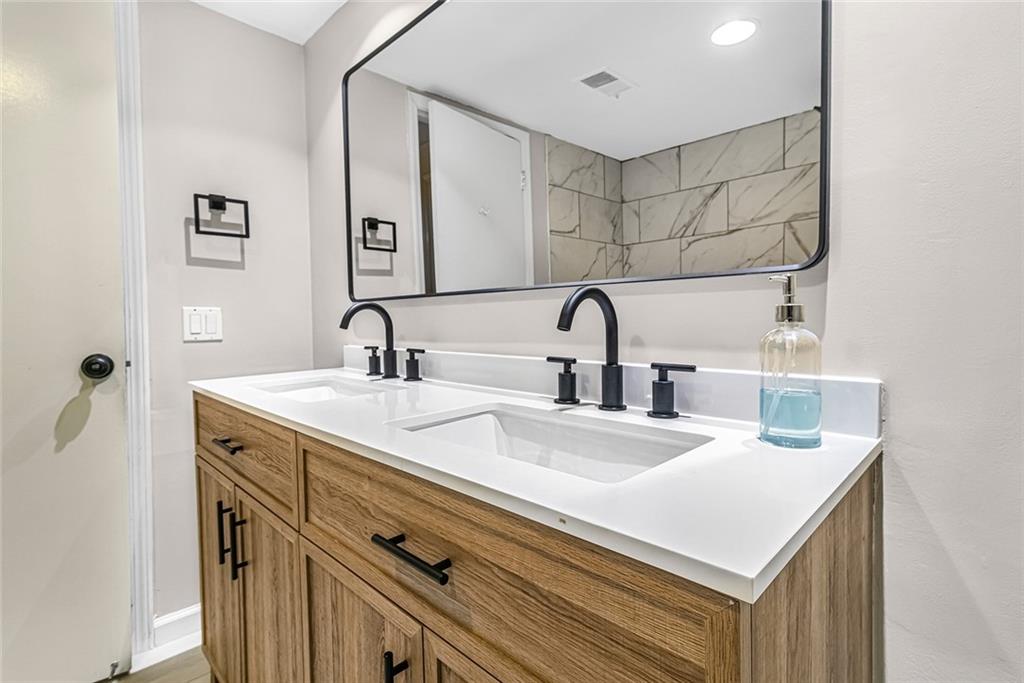 6851 Roswell Road Unit A4, Atlanta, Georgia 30328, 2 Bedrooms Bedrooms, ,2 BathroomsBathrooms,Residential,Sold,6851 Roswell Road Unit A4,7322485 6851 Roswell Road Unit A4, Atlanta, Georgia 30328, 2 Bedrooms Bedrooms, ,2 BathroomsBathrooms,Residential,Sold,6851 Roswell Road Unit A4,7322485