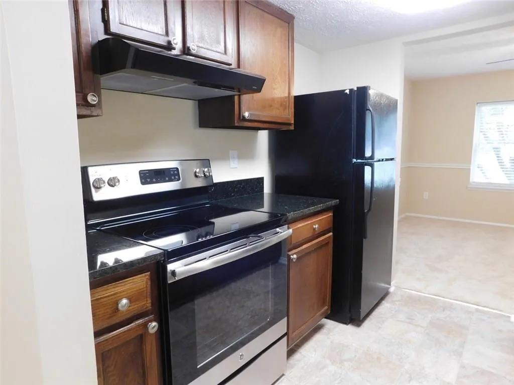 8829 Applegate Lane, Atlanta, Georgia 30350, 2 Bedrooms Bedrooms, ,2 BathroomsBathrooms,Residential,Sold,8829 Applegate Lane,5867846