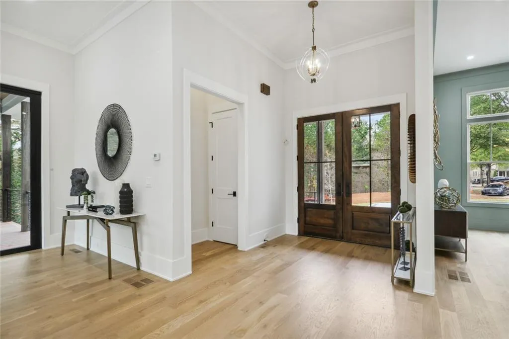 505 Belada Boulevard, Sandy Springs, Georgia 30342, 5 Bedrooms Bedrooms, ,6 BathroomsBathrooms,Residential,Sold,505 Belada Boulevard,7007489