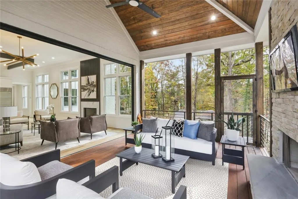 505 Belada Boulevard, Sandy Springs, Georgia 30342, 5 Bedrooms Bedrooms, ,6 BathroomsBathrooms,Residential,Sold,505 Belada Boulevard,7007489