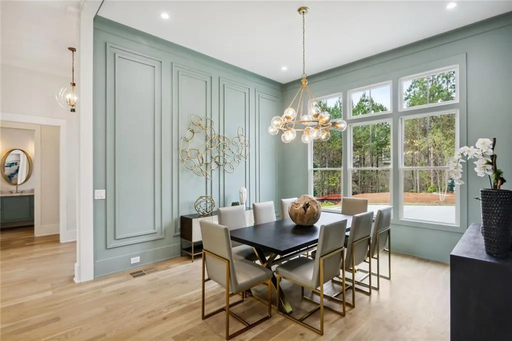 505 Belada Boulevard, Sandy Springs, Georgia 30342, 5 Bedrooms Bedrooms, ,6 BathroomsBathrooms,Residential,Sold,505 Belada Boulevard,7007489