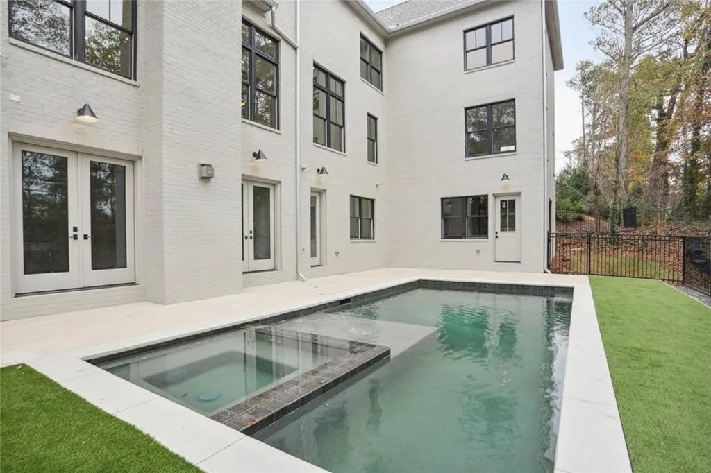 505 Belada Boulevard, Sandy Springs, Georgia 30342, 5 Bedrooms Bedrooms, ,6 BathroomsBathrooms,Residential,Sold,505 Belada Boulevard,7007489