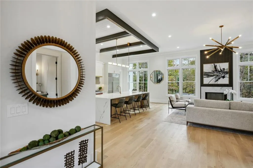 505 Belada Boulevard, Sandy Springs, Georgia 30342, 5 Bedrooms Bedrooms, ,6 BathroomsBathrooms,Residential,Sold,505 Belada Boulevard,7007489