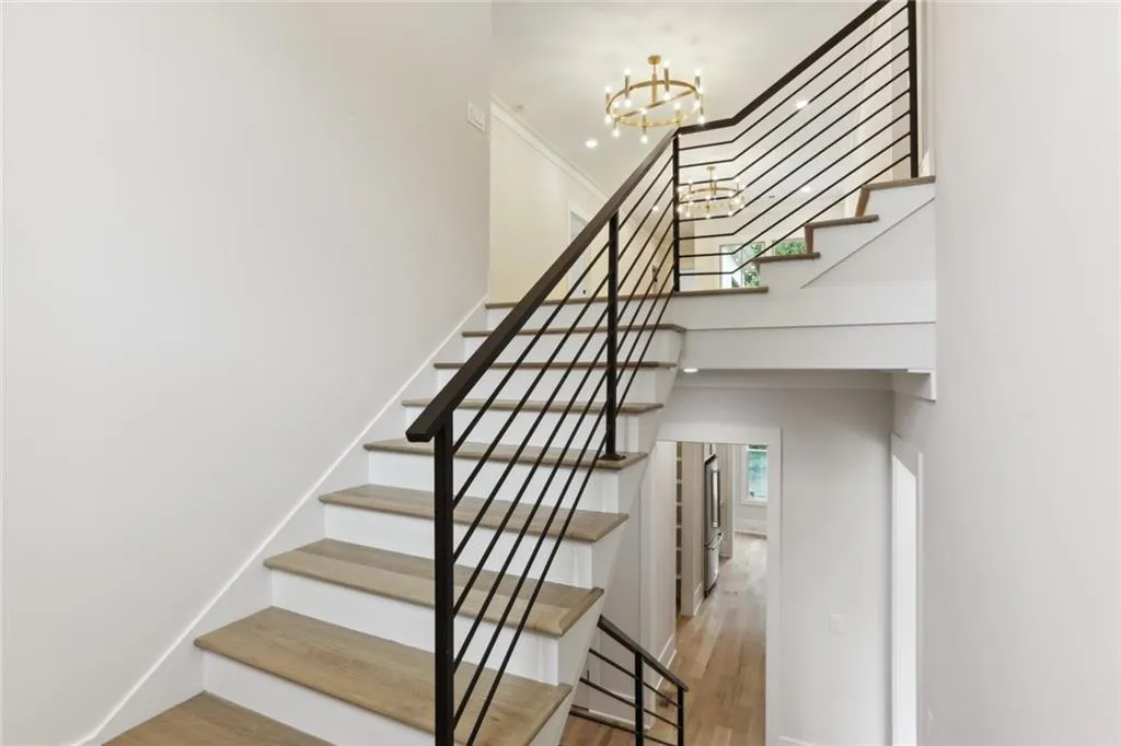 505 Belada Boulevard, Sandy Springs, Georgia 30342, 5 Bedrooms Bedrooms, ,6 BathroomsBathrooms,Residential,Sold,505 Belada Boulevard,7007489