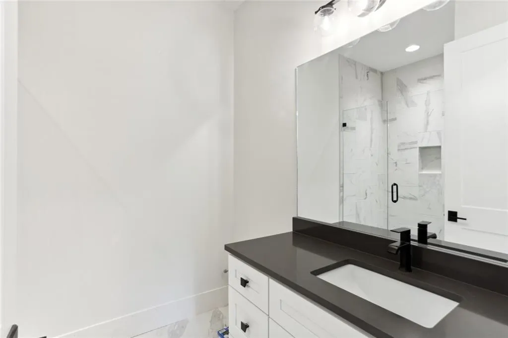 505 Belada Boulevard, Sandy Springs, Georgia 30342, 5 Bedrooms Bedrooms, ,6 BathroomsBathrooms,Residential,Sold,505 Belada Boulevard,7007489