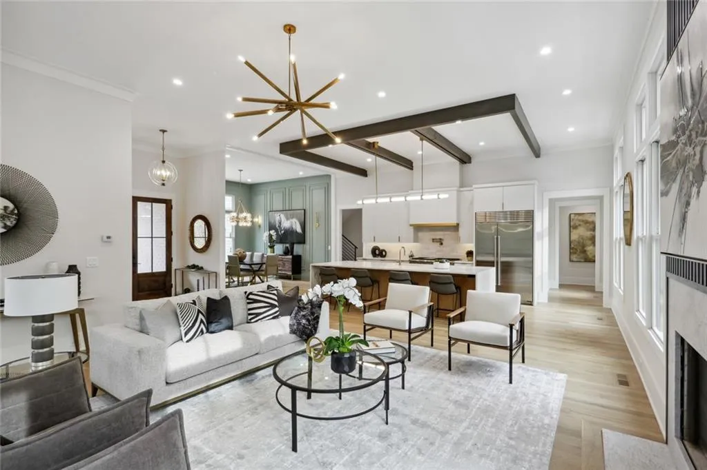 505 Belada Boulevard, Sandy Springs, Georgia 30342, 5 Bedrooms Bedrooms, ,6 BathroomsBathrooms,Residential,Sold,505 Belada Boulevard,7007489