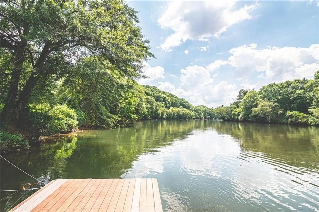 255 Rivermere Way, Sandy Springs, Georgia 30350, 6 Bedrooms Bedrooms, ,5 BathroomsBathrooms,Residential,Sold,255 Rivermere Way,6583592