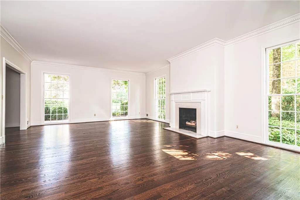 255 Rivermere Way, Sandy Springs, Georgia 30350, 6 Bedrooms Bedrooms, ,5 BathroomsBathrooms,Residential,Sold,255 Rivermere Way,6583592