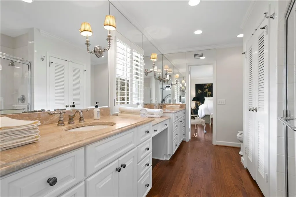 255 Rivermere Way, Sandy Springs, Georgia 30350, 6 Bedrooms Bedrooms, ,5 BathroomsBathrooms,Residential,Sold,255 Rivermere Way,6583592