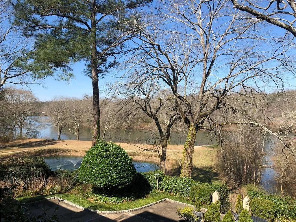 255 Rivermere Way, Sandy Springs, Georgia 30350, 6 Bedrooms Bedrooms, ,5 BathroomsBathrooms,Residential,Sold,255 Rivermere Way,6583592