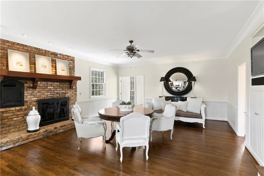 255 Rivermere Way, Sandy Springs, Georgia 30350, 6 Bedrooms Bedrooms, ,5 BathroomsBathrooms,Residential,Sold,255 Rivermere Way,6583592