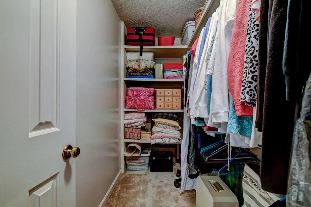 303 Hollyfax Circle Unit 303, Sandy Springs, Georgia 30328, 1 Bedroom Bedrooms, ,1 BathroomBathrooms,Residential,Sold,303 Hollyfax Circle Unit 303,5892254