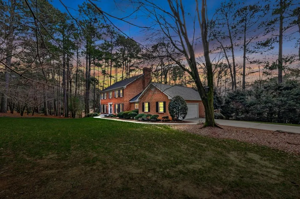 2685 Spalding Drive, Sandy Springs, Georgia 30350, 5 Bedrooms Bedrooms, ,5 BathroomsBathrooms,Residential,Sold,2685 Spalding Drive,6122937