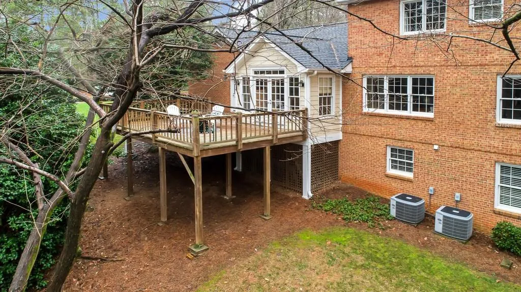2685 Spalding Drive, Sandy Springs, Georgia 30350, 5 Bedrooms Bedrooms, ,5 BathroomsBathrooms,Residential,Sold,2685 Spalding Drive,6122937