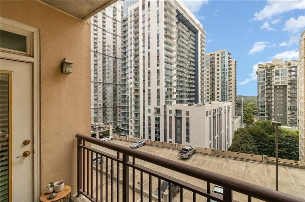 Balcony featuring a city view