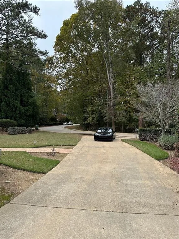 3200 Farmington, Vinings, Georgia 30339, 5 Bedrooms Bedrooms, ,3 BathroomsBathrooms,Residential,For Sale,3200 Farmington,7545122