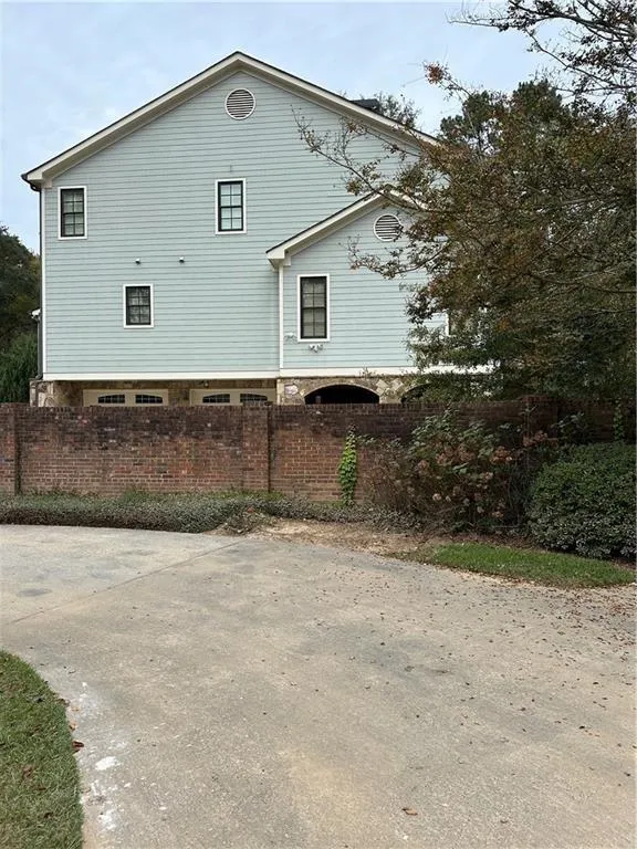 3200 Farmington, Vinings, Georgia 30339, 5 Bedrooms Bedrooms, ,3 BathroomsBathrooms,Residential,For Sale,3200 Farmington,7545122
