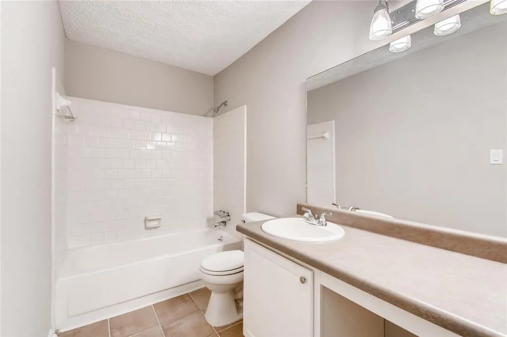 5149 Roswell Road Unit 7, Sandy Springs, Georgia 30342, 2 Bedrooms Bedrooms, ,1 BathroomBathrooms,Residential,Sold,5149 Roswell Road Unit 7,6126506