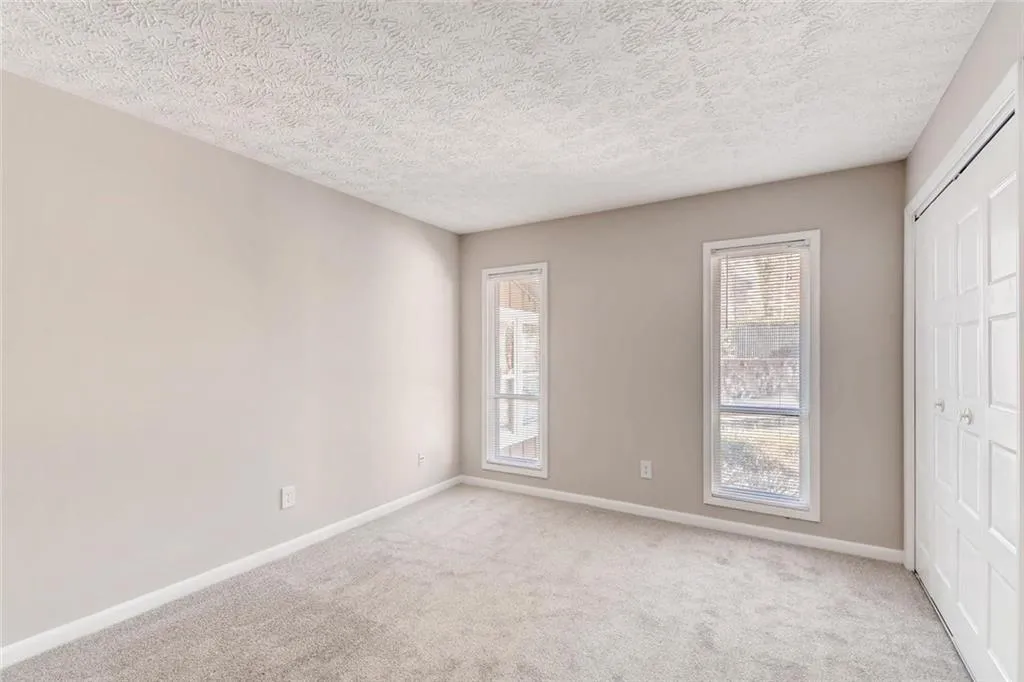 5149 Roswell Road Unit 7, Sandy Springs, Georgia 30342, 2 Bedrooms Bedrooms, ,1 BathroomBathrooms,Residential,Sold,5149 Roswell Road Unit 7,6126506