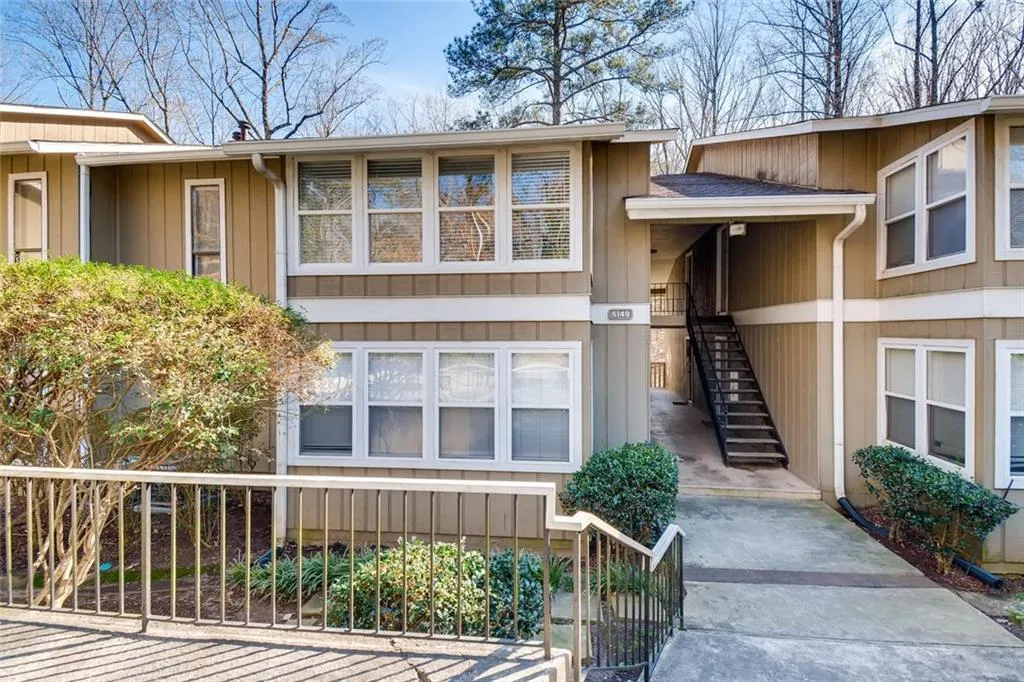 5149 Roswell Road Unit 7, Sandy Springs, Georgia 30342, 2 Bedrooms Bedrooms, ,1 BathroomBathrooms,Residential,Sold,5149 Roswell Road Unit 7,6126506