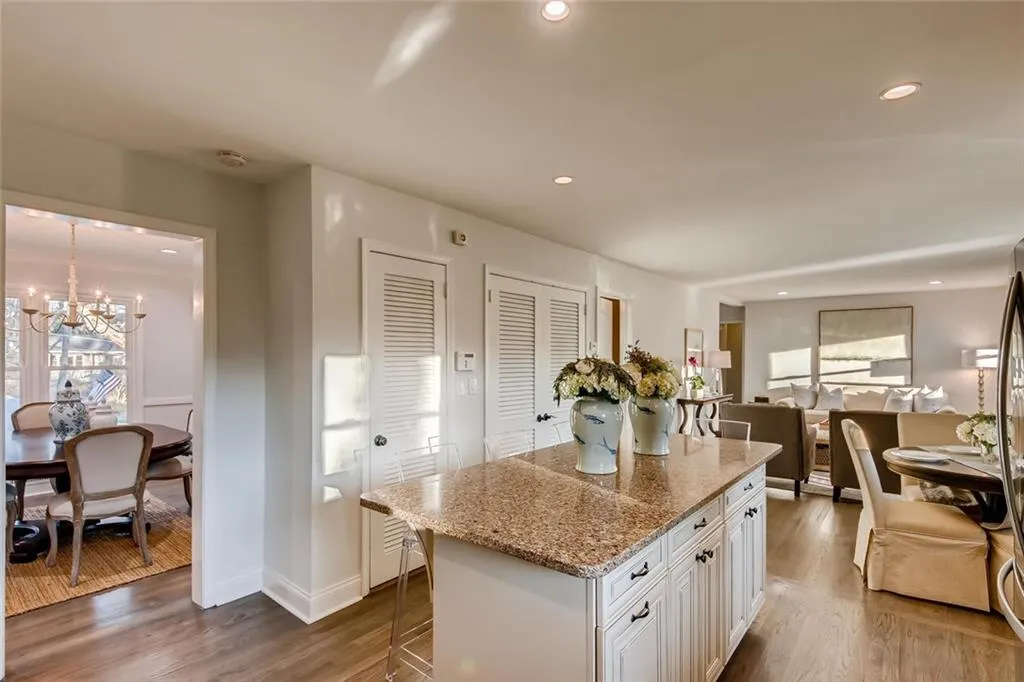 445 Montevallo Drive, Atlanta, Georgia 30342, 4 Bedrooms Bedrooms, ,4 BathroomsBathrooms,Residential,Sold,445 Montevallo Drive,6690330
