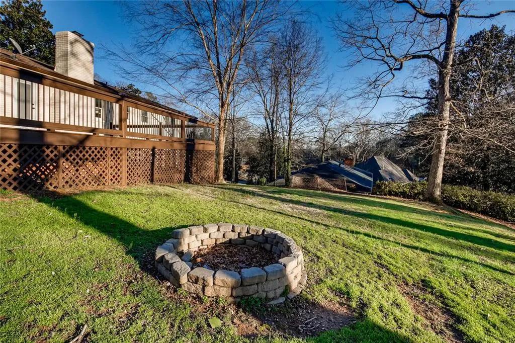 445 Montevallo Drive, Atlanta, Georgia 30342, 4 Bedrooms Bedrooms, ,4 BathroomsBathrooms,Residential,Sold,445 Montevallo Drive,6690330
