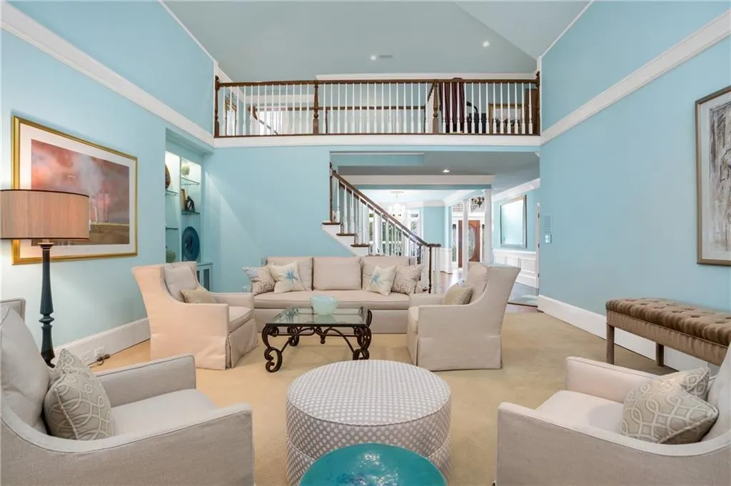 145 Grosvenor Place, Sandy Springs, Georgia 30328, 5 Bedrooms Bedrooms, ,3 BathroomsBathrooms,Residential,Sold,145 Grosvenor Place,6547698