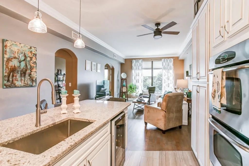 3445 Stratford Road Ne Unit 401, Atlanta, Georgia 30326, 2 Bedrooms Bedrooms, ,2 BathroomsBathrooms,Residential,Sold,3445 Stratford Road Ne Unit 401,5891447