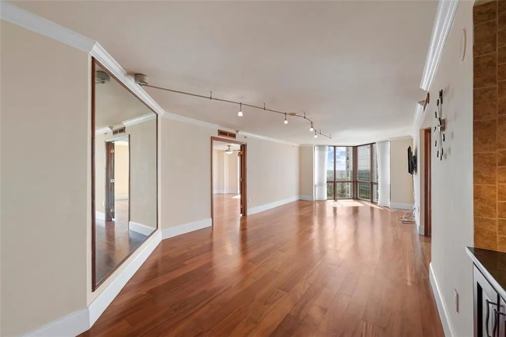 2870 Pharr Court South Nw Unit 2505, Atlanta, Georgia 30305, 2 Bedrooms Bedrooms, ,2 BathroomsBathrooms,Residential,For Sale,2870 Pharr Court South Nw Unit 2505,7648636