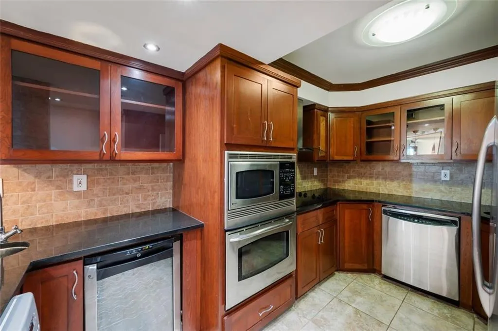 2870 Pharr Court South Nw Unit 2505, Atlanta, Georgia 30305, 2 Bedrooms Bedrooms, ,2 BathroomsBathrooms,Residential,For Sale,2870 Pharr Court South Nw Unit 2505,7648636