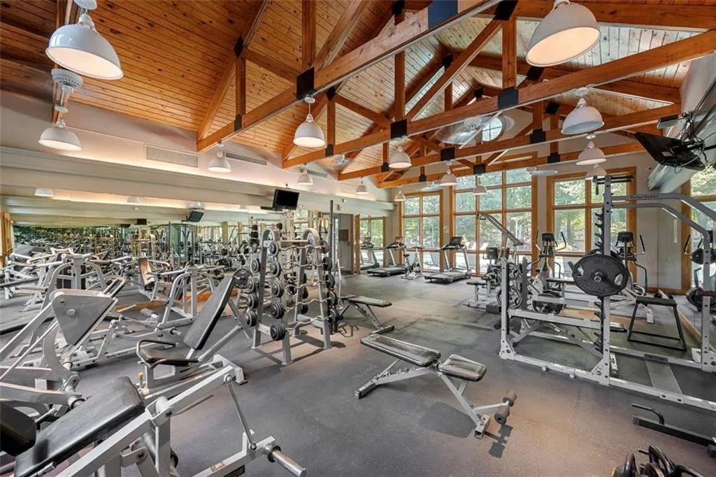 2870 Pharr Court South Nw Unit 2505, Atlanta, Georgia 30305, 2 Bedrooms Bedrooms, ,2 BathroomsBathrooms,Residential,For Sale,2870 Pharr Court South Nw Unit 2505,7648636