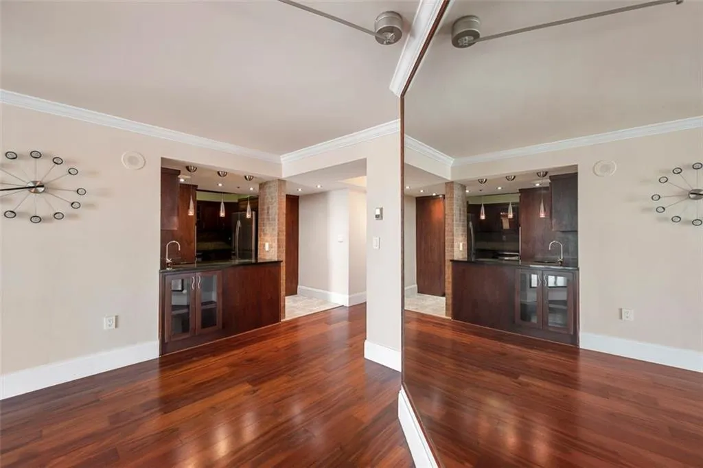 2870 Pharr Court South Nw Unit 2505, Atlanta, Georgia 30305, 2 Bedrooms Bedrooms, ,2 BathroomsBathrooms,Residential,For Sale,2870 Pharr Court South Nw Unit 2505,7648636