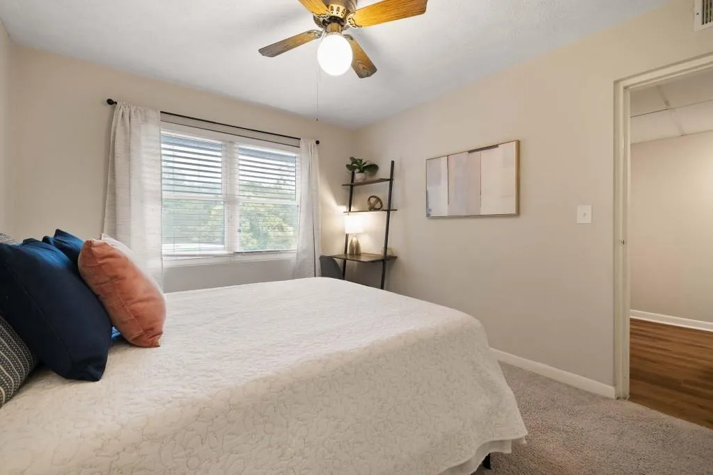 4060 Haverhill Drive Unit D, Atlanta, Georgia 30342, 2 Bedrooms Bedrooms, 0 ,1 BathroomBathrooms,Residential,For Sale,4060 Haverhill Drive Unit D,7774890