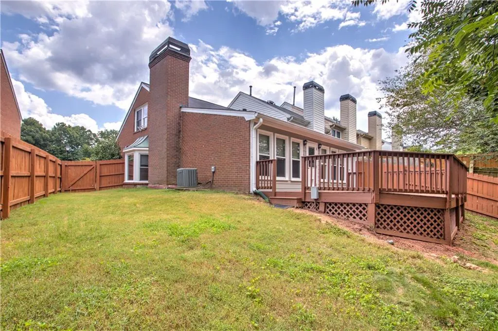 355 Towergate Place, Sandy Springs, Georgia 30350, 3 Bedrooms Bedrooms, ,3 BathroomsBathrooms,Residential,Sold,355 Towergate Place,6915290