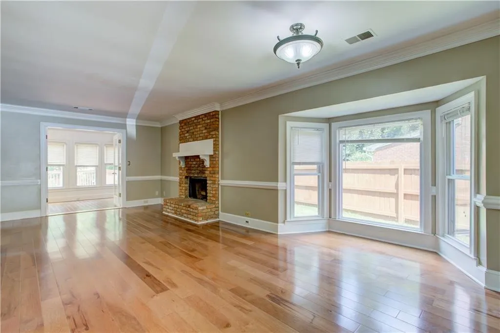 355 Towergate Place, Sandy Springs, Georgia 30350, 3 Bedrooms Bedrooms, ,3 BathroomsBathrooms,Residential,Sold,355 Towergate Place,6915290