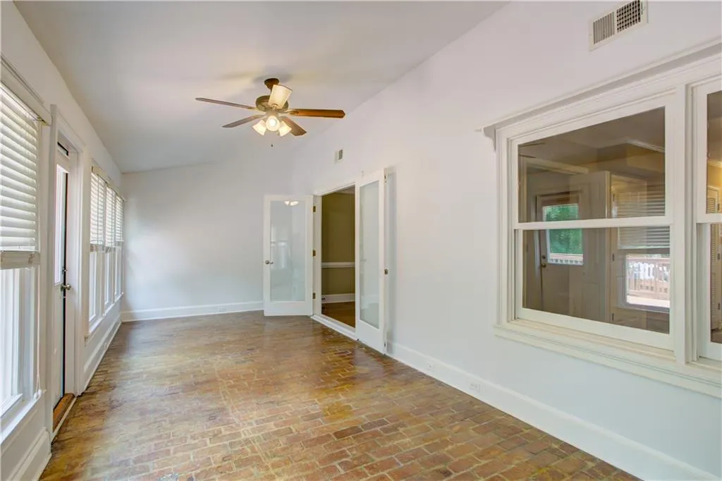 355 Towergate Place, Sandy Springs, Georgia 30350, 3 Bedrooms Bedrooms, ,3 BathroomsBathrooms,Residential,Sold,355 Towergate Place,6915290