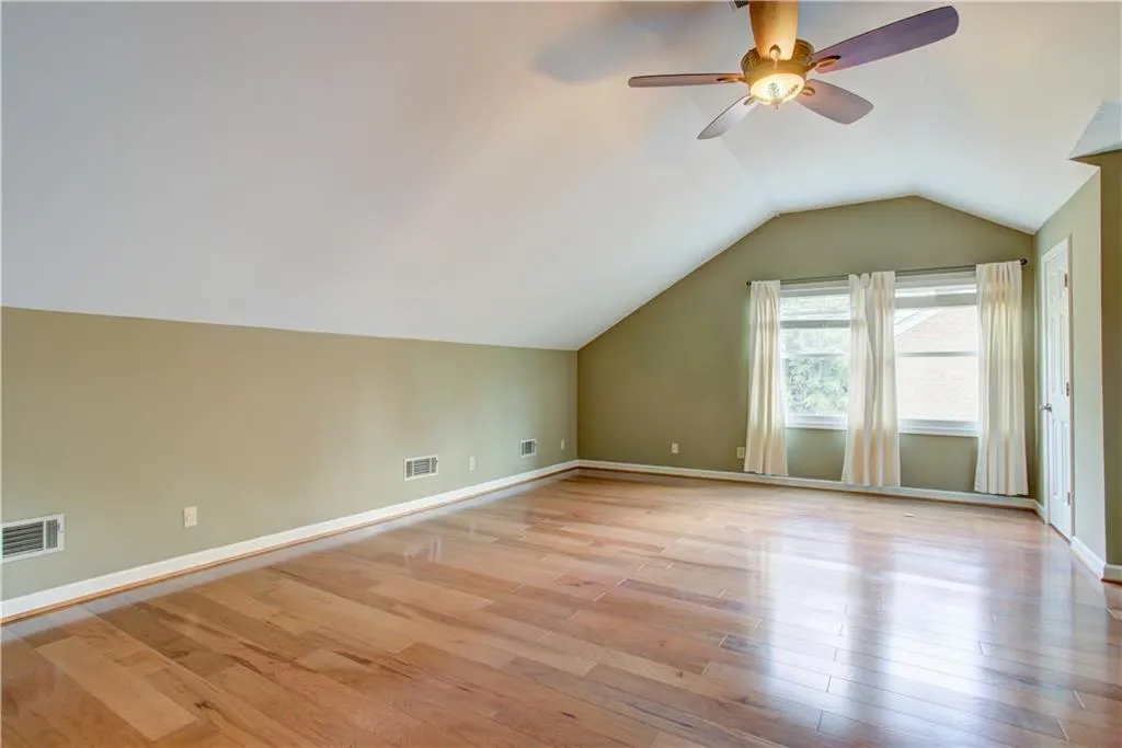 355 Towergate Place, Sandy Springs, Georgia 30350, 3 Bedrooms Bedrooms, ,3 BathroomsBathrooms,Residential,Sold,355 Towergate Place,6915290