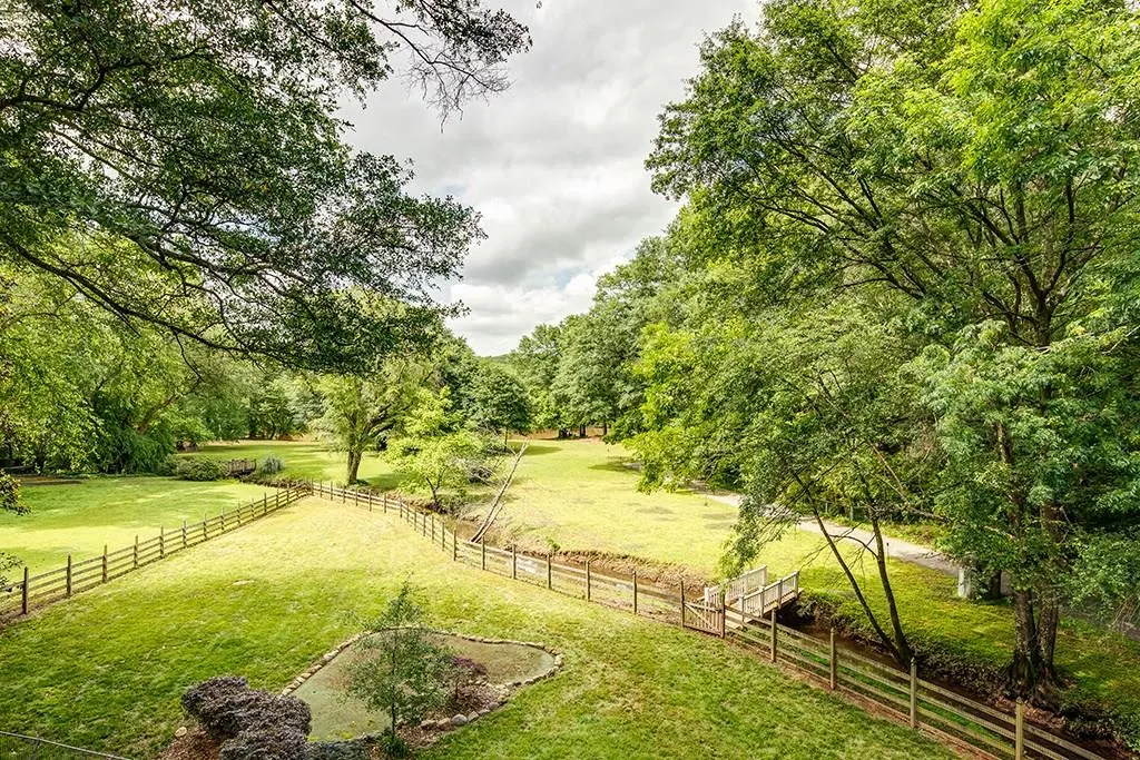 9673 Roberts Drive, Sandy Springs, Georgia 30350, 4 Bedrooms Bedrooms, ,3 BathroomsBathrooms,Residential,Sold,9673 Roberts Drive,5694472