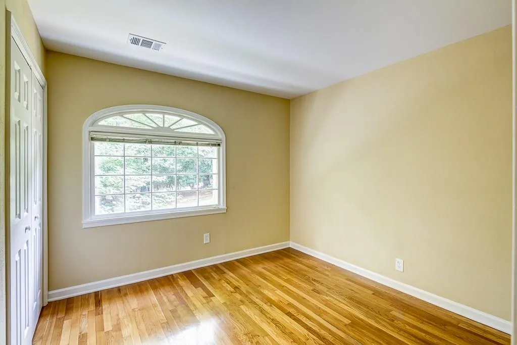 9673 Roberts Drive, Sandy Springs, Georgia 30350, 4 Bedrooms Bedrooms, ,3 BathroomsBathrooms,Residential,Sold,9673 Roberts Drive,5694472