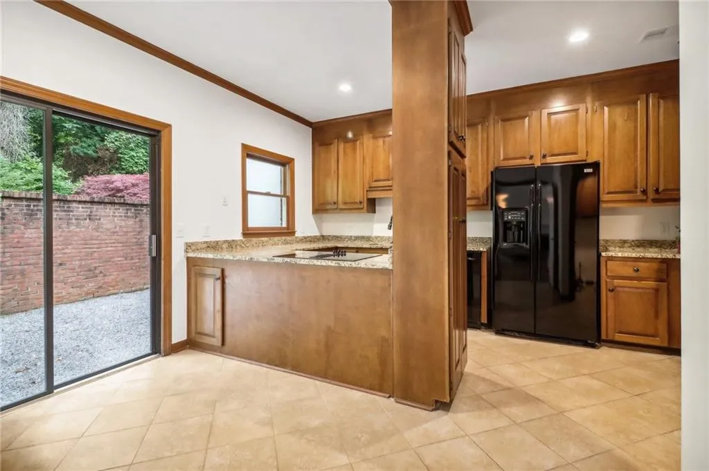 Kitchen with second door to couryard