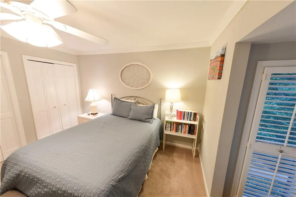 18 Willow Glen Ne Unit 18, Atlanta, Georgia 30342, 4 Bedrooms Bedrooms, ,3 BathroomsBathrooms,Residential,Sold,18 Willow Glen Ne Unit 18,6847969