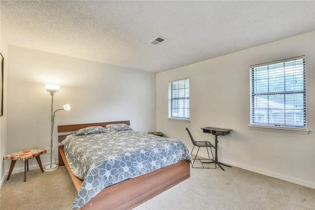 310 Barrington Hills Drive Unit 310, Sandy Springs, Georgia 30350, 2 Bedrooms Bedrooms, ,2 BathroomsBathrooms,Residential,Sold,310 Barrington Hills Drive Unit 310,6559006