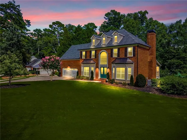 8325 Riverbirch Drive, Roswell, Georgia 30076