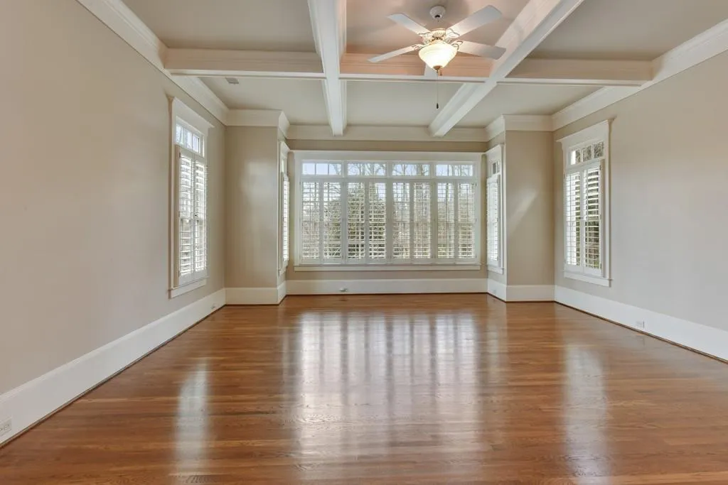 6045 Heards Drive, Sandy Springs, Georgia 30328, 5 Bedrooms Bedrooms, ,4 BathroomsBathrooms,Residential,Sold,6045 Heards Drive,5972699