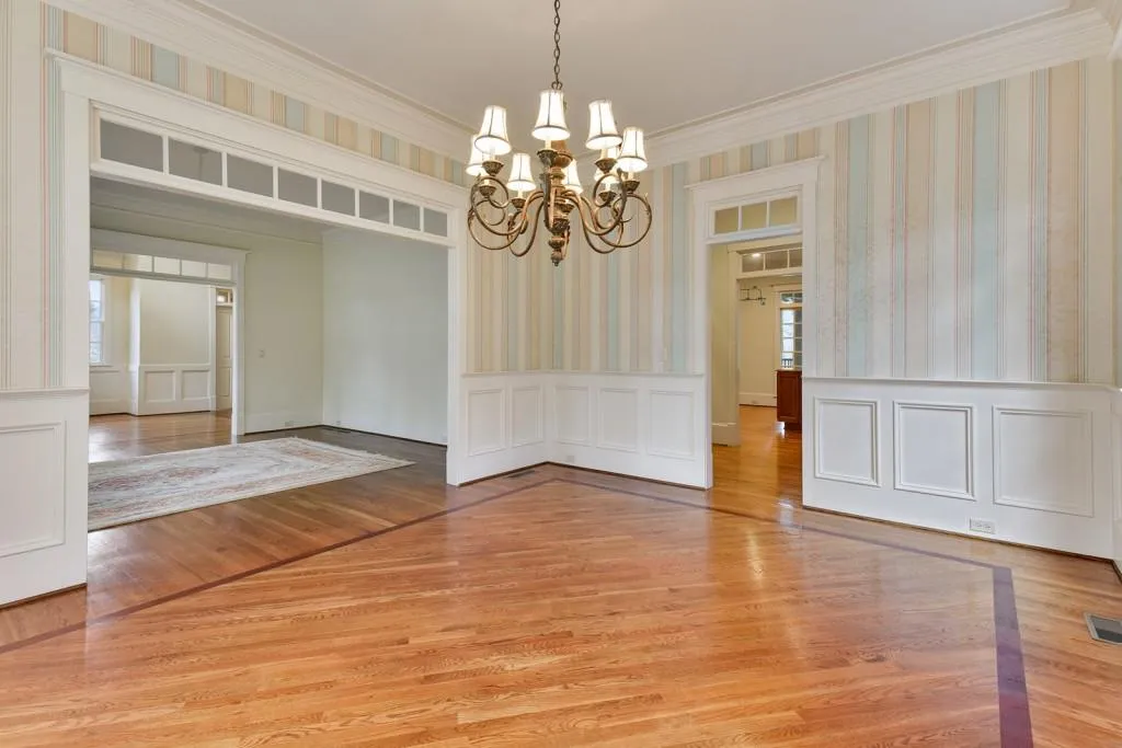 6045 Heards Drive, Sandy Springs, Georgia 30328, 5 Bedrooms Bedrooms, ,4 BathroomsBathrooms,Residential,Sold,6045 Heards Drive,5972699