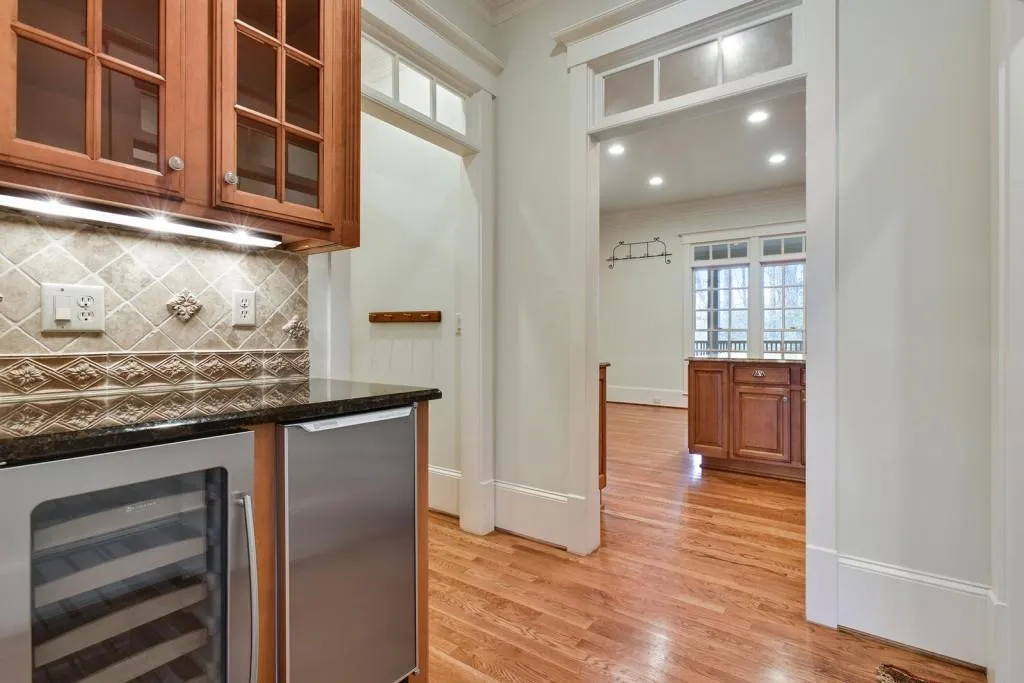6045 Heards Drive, Sandy Springs, Georgia 30328, 5 Bedrooms Bedrooms, ,4 BathroomsBathrooms,Residential,Sold,6045 Heards Drive,5972699